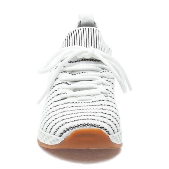 NWT/B J/Slides OPY Urban Sport Sneaker White-Black Women's 6M - Picture 4 of 10